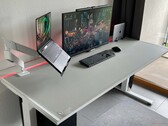 Secretlab MAGNUS Pro XL Review - In hoogte verstelbaar bureau met geïntegreerde voeding