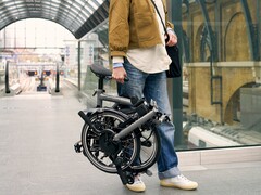 De Brompton Electric P Line: Urban kan in vier uur volledig worden opgeladen. (Afbeelding bron: Brompton)