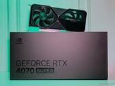 De RTX 4070 SUPER Founders Edition heeft 7.168 CUDA-kernen, een boostklok van 2.475 MHz en 12 GB VRAM.