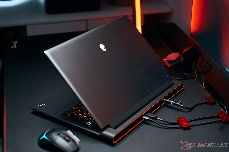 Dell Alienware m18 G1 AMD