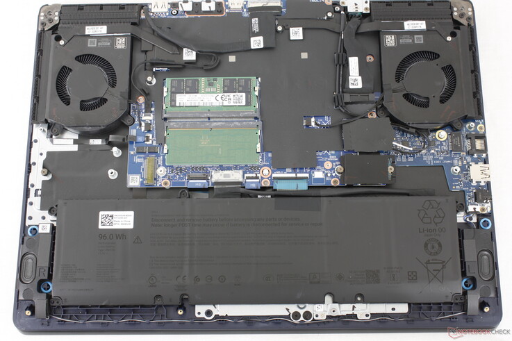 2026 Alienware 16X moederbord toont geen significante wijzigingen