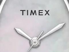 De wijzerplaat van de Timex TW2Y86400, close-up.