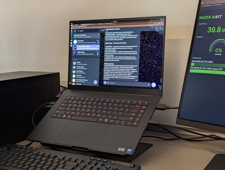 De Intel Blade 16 heeft hetzelfde externe ontwerp als de bestaande AMD Blade 16