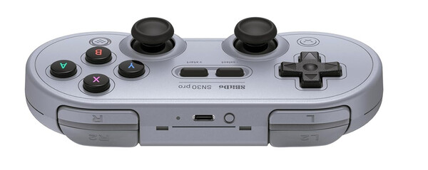 De koppelingsknop op 8BitDo-controllers is de ronde knop naast de USB-poort. (Afbeeldingsbron: 8BitDo)
