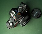 De SG-Image 35 mm f/2.2 wordt op de markt gebracht als een compacte, veelzijdige lens tegen een betaalbare prijs.