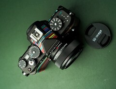 De SG-Image 35 mm f/2.2 wordt op de markt gebracht als een compacte, veelzijdige lens tegen een betaalbare prijs.