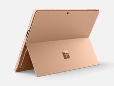 De Surface Pro 12 in de kleur Dune.