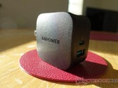 De nieuwe RP-PC144 lader. (Bron: Notebookcheck)