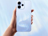 De Oppo Reno15 FS 5G heeft een 50 MP selfiecamera in een waterdichte behuizing. (Afbeeldingsbron: Oppo)