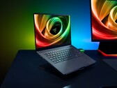 De 2025 Razer Blade 14 komt naar voren als een topkandidaat ondanks zijn kleine en dunne vormfactor (Afbeelding bron: Razer)