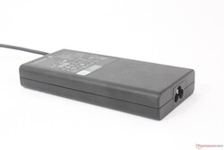 245 W AC-adapter