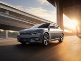 Potentiële kopers zullen aanzienlijk meer geld moeten uitgeven om de goedkoopste 2023 Kia EV6 in handen te krijgen (Afbeelding: Kia)