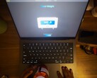Het trackpad van de MacBook Pro kan kleine voorwerpen wegen. (Afbeeldingsbron: Krish Shah)