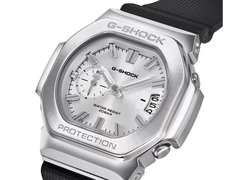 Horloges uit de Casio GMC-2500-serie met kunststof band