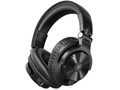De OneOdio Fusion A70 Gen 2 draadloze LDAC-hoofdtelefoon kan dankzij dubbele 3,5 mm- en 6,35 mm-aansluitingen ook via kabels op audiobronnen worden aangesloten.