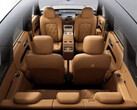 Het interieur van de Sky Nomad N90 SUV