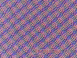 Het matte OLED paneel is helaas niet zo scherp als de meeste andere OLED panelen die meestal glanzend zijn