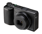 Ricoh kondigt de GR IV compacte digitale camera met 28mm lens aan. (Afbeeldingsbron: Ricoh)