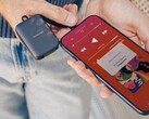 De Twelve South PowerClip is een compacte powerbank van 2.000 mAh.