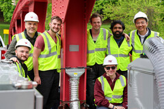 Leden van het onderzoeksteam van UMass Amherst en MIT op de reparatieplaats in Great Barrington (Beeldbron: UMass Amherst)