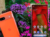 De Pixel 7a is een van de vele Pixel smartphones die de TQ3A.230705.001 update ontvangen. (Afbeeldingsbron: NotebookCheck)