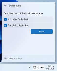 Twee compatibele Bluetooth LE Audio-apparaten selecteren in het configuratiemenu.