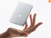 De 10.000mAh UltraThin Magnetic Power Bank kost ongeveer $51 in China. Afgebeeld: een promofoto waarop het dunne en lichte ontwerp te zien is.
