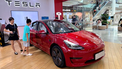 De huidige Model 3 bereikt zijn laagste prijs ooit in China (afbeelding: CSJ)
