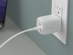 De Belkin BOOSTCHARGE PRO Dual USB-C GaN Wall Charger is er in 45 W en 65 W varianten. (Afbeelding bron: Belkin)