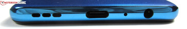 Bodem: Luidspreker, USB-C 2.0, microfoon, 3,5 mm audio-aansluiting
