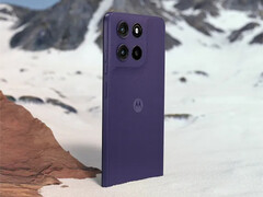 De Moto G67 Power in de Pantone Parachute Purple kleuroptie. (Afbeeldingsbron: Motorola)