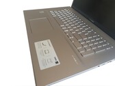 Asus VivoBook 17 F712JA laptop met Full-HD IPS en passieve koeling