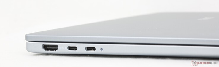 HDMI 2.1, USB-C 3.2 Gen. 2 met DisplayPort 1.4 + Power Delivery, USB-C Thunderbolt 4 met DisplayPort 2.1 + Power Delivery
