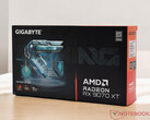 De onlangs gelanceerde Radeon RX 9070 XT lijkt een schot in de roos te zijn (Afbeelding Bron: Notebookcheck)