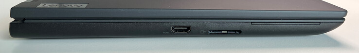 Links: HDMI 2.1, SD-kaartlezer, SmartCard-lezer (optioneel)