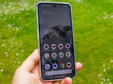 CMF Phone 2 Pro buiten