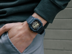 De Casio G-Shock GW-5000U-1 (afbeelding) is een van de meest trouwe moderne afstammelingen van de originele DW-5000C. (Afbeeldingsbron: Casio)