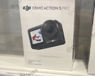 DJI zal de Action 5 Pro waarschijnlijk verkopen met meerdere 'combo' accessoirepakketten. (Afbeeldingsbron: @Quadro_News)