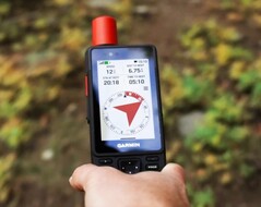 Het nieuwe handheld GPS-apparaat van Garmin kan worden gebruikt voor noodoproepen via satelliet (Afbeelding bron: Garmin)