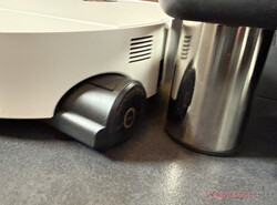 De uitschuifbare rolmop zorgt voor een vrijwel randloze reiniging.