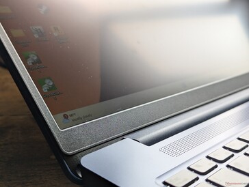 Touchscreen beschikbaar zonder glanzende of glazen opties