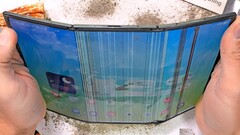 De Samsung Galaxy Z TriFold heeft meerdere zwakke punten volgens een nieuwe duurzaamheidstest (bron: JerryRigEverything)