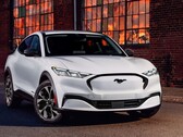 Het team van Webfleet brak het wereldrecord voor de langste reis met een elektrische auto, dankzij de Ford Mach-E met verlengde actieradius. (Afbeelding bron: Ford)