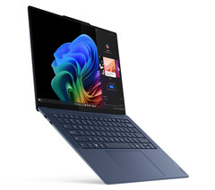 Lenovo schrapt de 3,5 mm aansluiting voor de Snapdragon Edition van de Yoga Slim 7. (Afbeeldingsbron: @_h0x0d_)