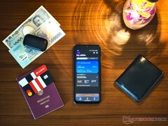 Reisbehoefte: een moderne eSIM in uw smartphone. Wij hebben een speciale oplossing van Yesim getest. (foto: Alexander Fagot, Notebookcheck)