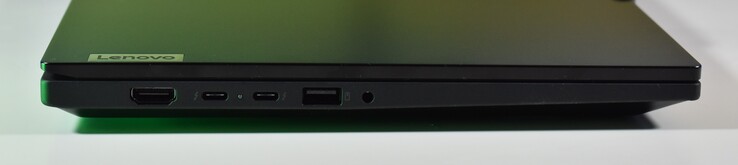 links: HDMI, 2x Thunderbolt 4, USB-A 3.2 Gen 1, 3,5mm Audio