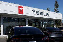 Een Tesla-servicecentrum. Het bedrijf gebruikt AI om de klantenservice te verbeteren (Afbeeldingsbron: Justin Sullivan/Getty Images)