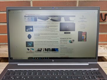 HP ZBook Firefly 15 G8 in openluchtgebruik