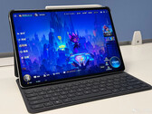 De nieuwe GT Pad 2 Pro zal naar verluidt de Snapdragon 8 Gen 3 bevatten. Afgebeeld: de uitgelekte gamingtablet. (Afbeeldingsbron: Weibo)
