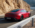 De slanke Porsche Taycan krijgt mogelijk binnenkort een nieuw topmodel dat de "Turbo GT" moniker in zijn naam draagt (Afbeelding: Porsche)